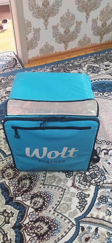 aksa generator: Wolt Partner istilik/soyuqluq saxlayan çatdırılma çantası - Brend — 1