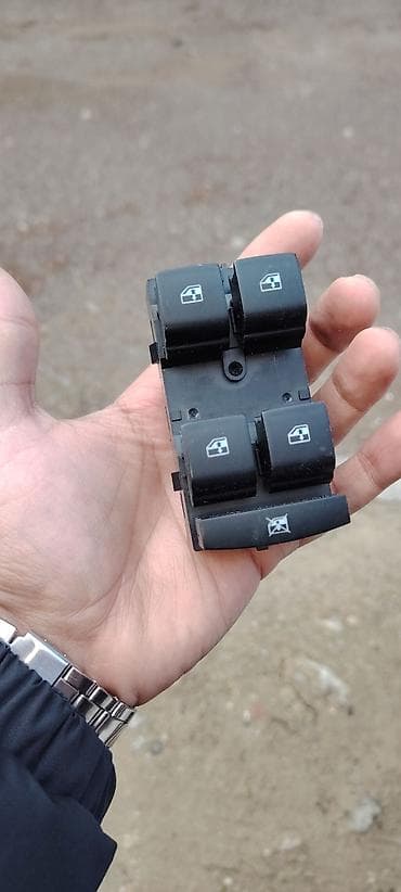 ambians isiq: Avtomobil ehtiyat hissələri paketi 1) BOSCH hava axını/MAF sensoru - — 4