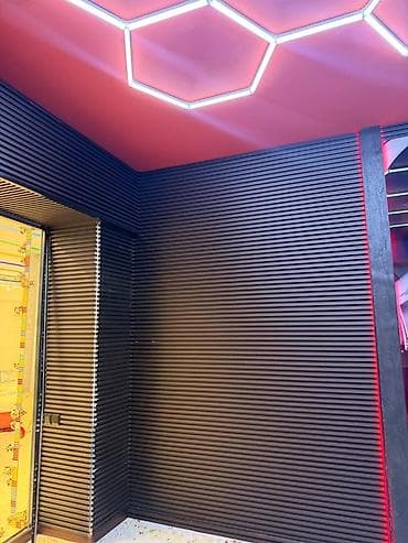 seramik: LED heksaqonal tavan işıqlandırma sistemi və dekorativ divar panelləri — 2