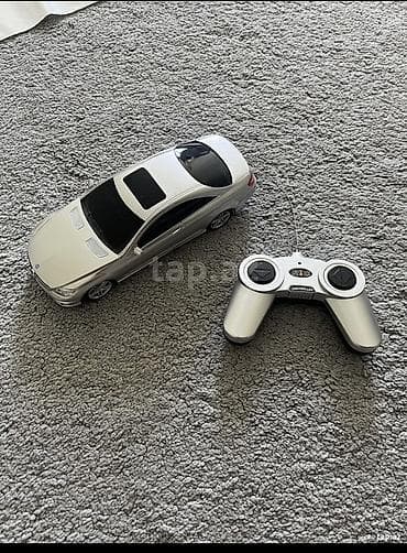 oyuncaq aparat: Uşaq oyuncaqları dəsti - 2 ədəd radioidarə olunan maşın: - Sarı — 2