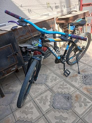 sumqayit velo: ADORE markalı velosiped. Qara-göy rəng kombinasiya ilə yığılmış — 1