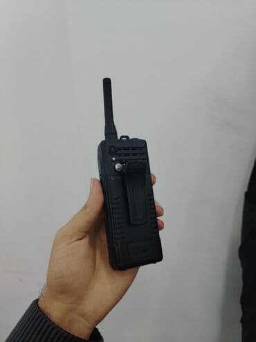 Apple iPhone: Dağlarda, kend ve yaxud iş üçün tam ideal telefon. Telefon teze — 2