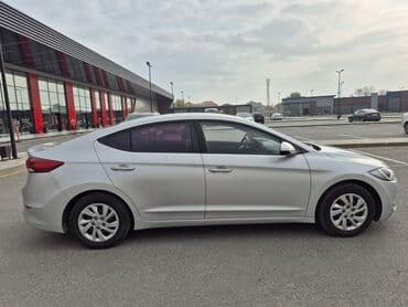 nissan sunny 2010: Hyundai Avante: 1.6 l | 2016 il Sedan — 3
