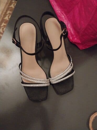 qara mokasinlər: Ölçü: 37, rəng - Qara, Yeni — 4