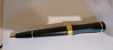 fosfor ulduz: Montblanc - Rəng: dərin qara korpus, qızılı detallarla - Material — 2