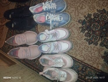 məktəb paltarı: Her biri 1 manat maksimum 10 ədəd alana bu qiymətə satılır çoxu təzədi — 7