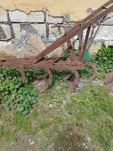 Kultivator/tırmık tipli torpaq becərmə aləti - Çəkiləbilmə üçün qoşqu