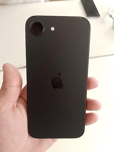 iphone 17 2 ci el: IPhone 16e, 128 GB, Qara, Barmaq izi, Simsiz şarj, Face ID — 2