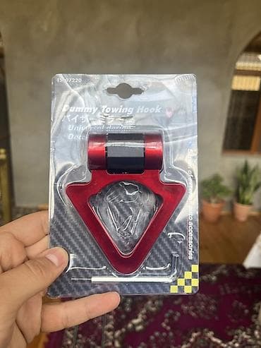 Məhsul: Avtomobil üçün dekorativ “Dummy Towing Hook” (Universal)
