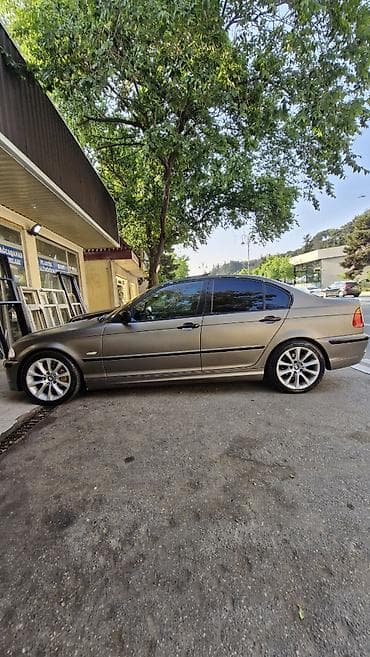 27 5: BMW 3 series: 2.5 l | 1999 il Sedan — 3