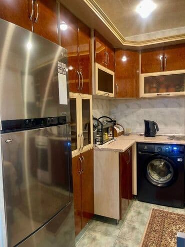 sumqayitda ev aliram: Bakı, 3 otaqlı, Köhnə tikili, m. Elmlər Akademiyası, 100 kv. m — 6