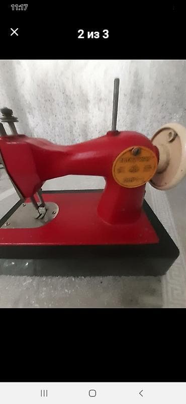 Qırmızı rəngdə mexaniki tikiş maşını - Stolüstü, kompakt korpus - lalafo.az -da Qırmızı rəngdə mexaniki tikiş maşını - Stolüstü, kompakt korpus -
