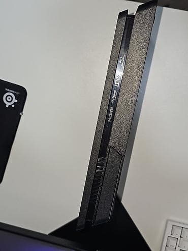 ps 4 slim: Sony PlayStation 4 Slim oyun konsolu ustundeki 6 oyunla birlikde — 3