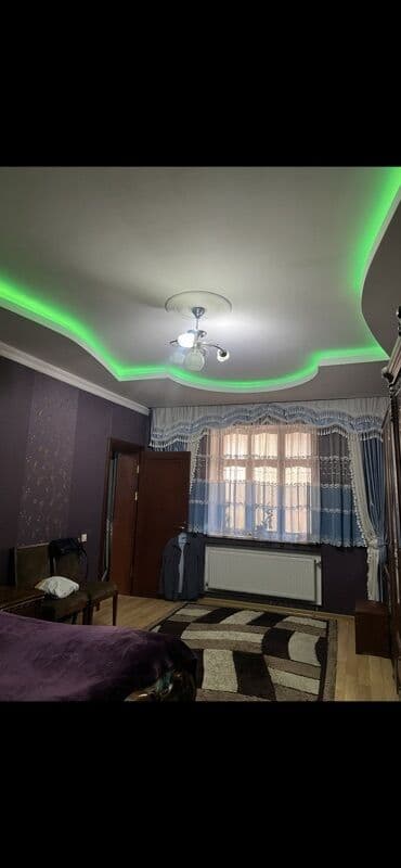 qara qarayev: Xırdalan, 4 otaqlı, Köhnə tikili, 146 kv. m — 4