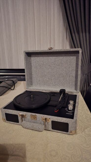 виниловый проигрыватель баку: Qrammafonlar Mehduddur!!! Çox gözəl Retro Qramafon və göz oxşuyan — 1