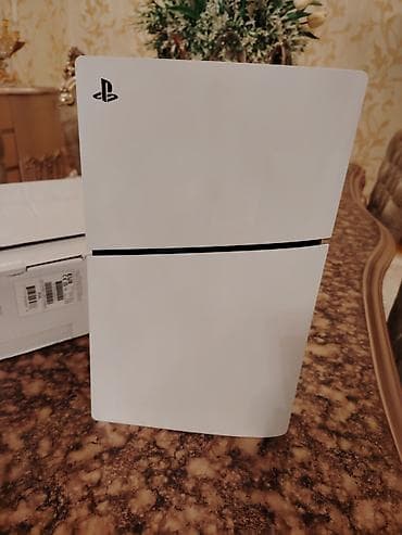 playstation 5 baki: Salam ps 5 slim satılır,4-5 dəfəm istifadə olunufps plus var 1 illiy — 4