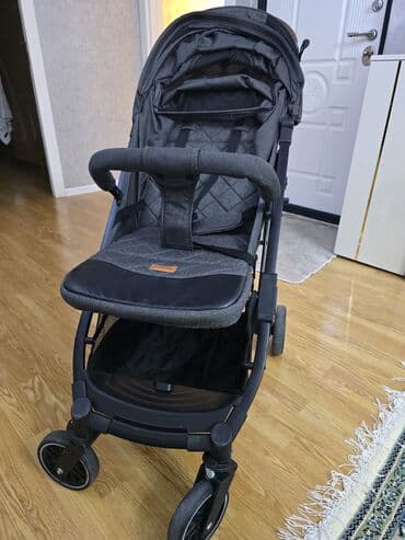 Kaleska satiram. super veziyyetdedir.hecbir yerinde ne siniq nede zede