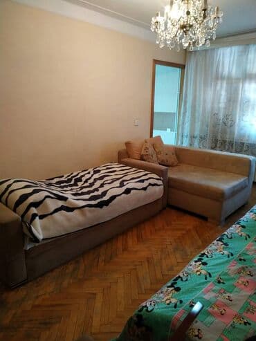 şəhər bağları mənzil satılır: Bakı, 3 otaqlı, Köhnə tikili, m. Gənclik, 70 kv. m — 6