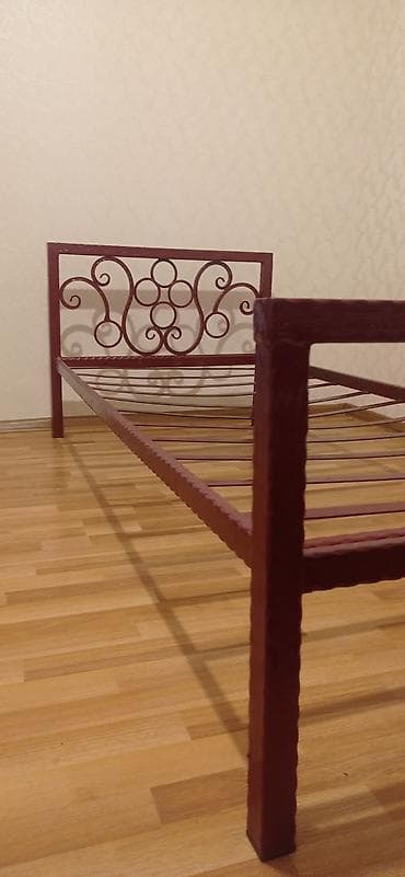 dəmir dirək: Təknəfərlik çarpayı, Bazasız, Matrassız, Siyirməsiz — 8