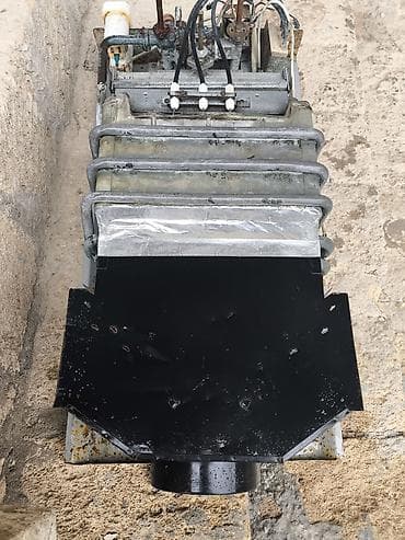 hamam ucun duş: Demirdöküm qazla işləyən axın tipli su qızdırıcısı - Tutum: 32 L — 4