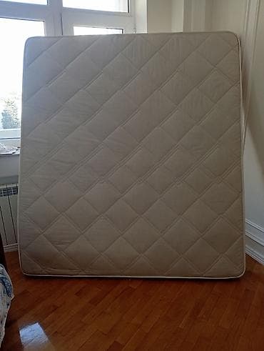 2 nəfərlik matras: Iki neferlik matras satilir. Çarpayisi istikbaldan idi. Eni 1.80 — 3