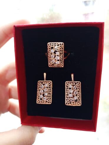 женские толстовки на молниями: Üzük və sırğalar - Metal: qızılı tonlu qirmizi rus qizili rengi - — 28