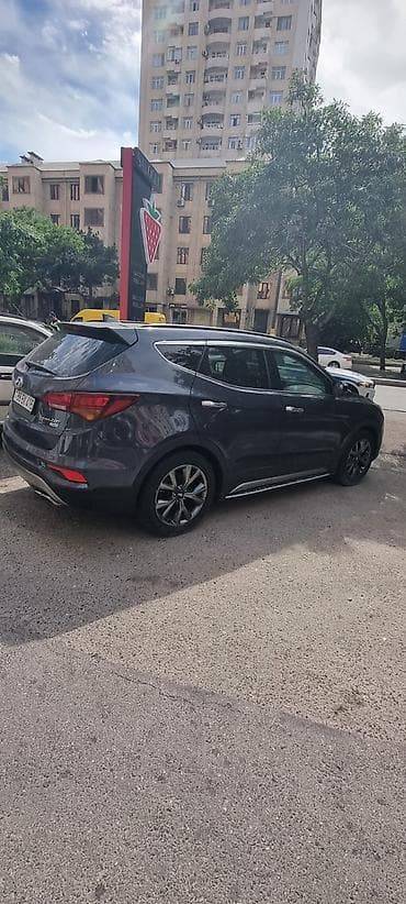 man sat: Hyundai Santa Fe – şəhər və uzun məsafələr üçün komfortlu və güclü — 2