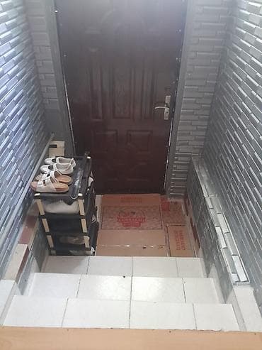 9 mkr: 3 otaqli menzil 28ci mehellede yaninda 2 nomreli kohne dogum evi,2 ve — 1