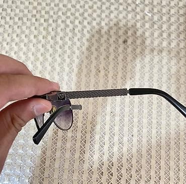 Eynəklər: Cartier üslubunda gün eynəyi. Metal çərçivəli aviator formalı — 2