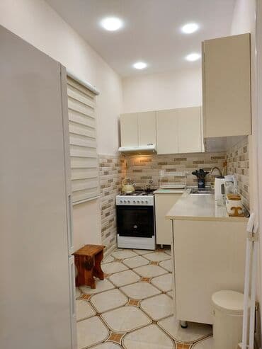 yeni güneşlide: 5 otaqlı, 180 kv. m, Kredit yoxdur, Yeni təmirli — 7