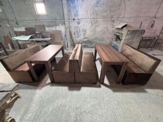 Bitkilər: Qonaq otağı üçün, Yeni, Açılmayan, Kvadrat masa, 4 stul — 2