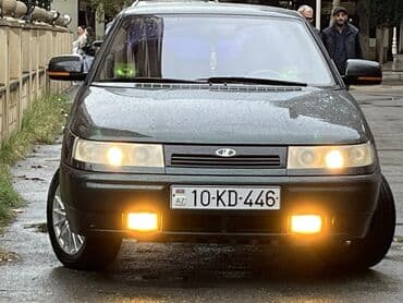 ваза напольная стеклянная высокая без узора: VAZ (LADA) 2110: 1.6 l | 2001 il 290000 km Sedan — 4