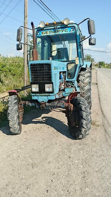 korobka: MTZ - Model: MTZ Belarus 82.1 (ön dartıqlı 4x4) - Rəng: açıq mavi - — 3