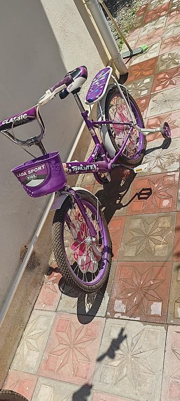 18 dyumlu velosiped: Uşaq velosipedləri – LADA SPORT Kids Xüsusiyyətlər: - 2 ədəd uşaq — 3
