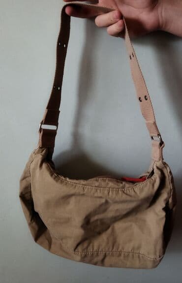 seleme pul verilir 2021: Brend əl çantaları,Roxy 20manat,qara dəri 7man,hermes ağ12man — 2