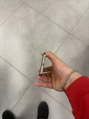 iphone 12 sekilleri: IPhone Xs, 256 GB, Qızılı, Face ID — 6