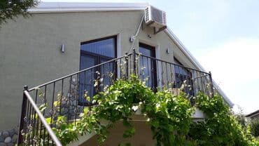 qaracuxurda ev: 200 kv. m, 5 otaqlı — 1