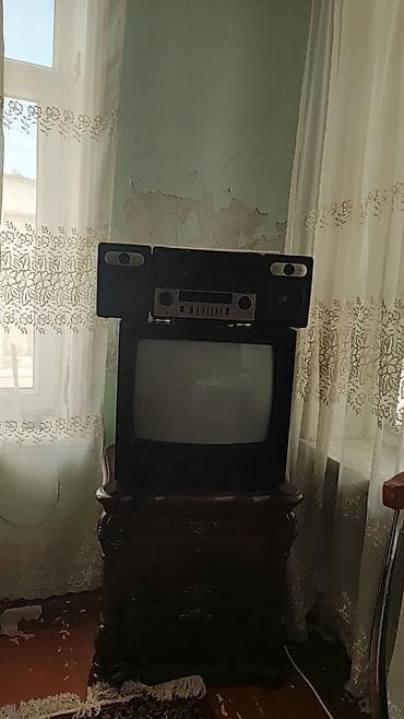 irşad iphone 15 pro: Retro televizor və audio sistemi dəsti - Kineskop (CRT) televizor — 1