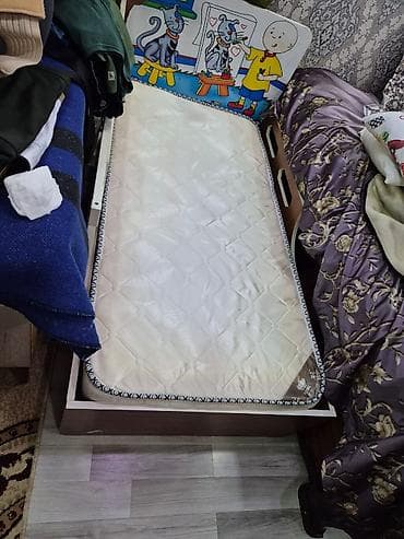 uşaq ucun matras: Oğlan və qız üçün, Çarpayı, Matras ilə — 3