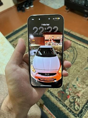 iphone 3 kamera: IPhone 15 Pro, Gümüşü, Face ID — 2