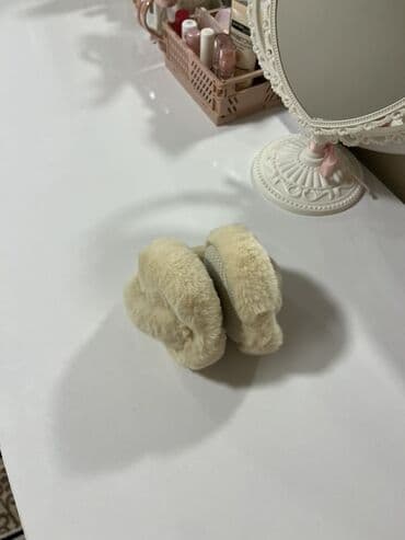 Kürklər: Yumşaq qulaqlıq (earmuff) – bej rəng - Material: Xəz effekti verən — 4