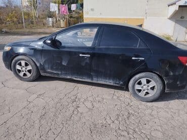 vaz 2107 qara: Kia Cerato sedan – qara rəng - Kuzov: 4 qapılı sedan, qara rəng, ön və — 6