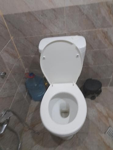 4 kunc tortlar: Sanitar qovşaq komplekti - Unitaz: üst qapaqlı, guzgu,uvaniyi — 1