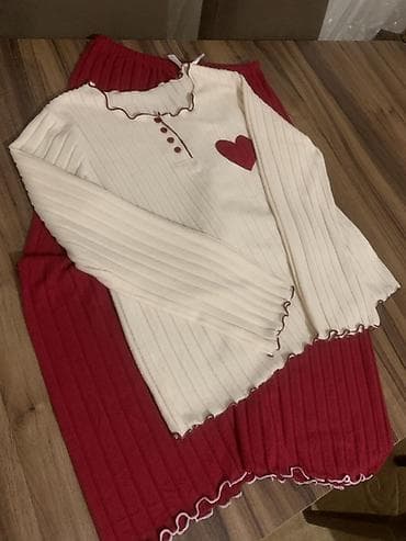 ev paltarları: Qadın pijama dəsti Yenidir her birin 55 azn almisam ama endirimle 45 — 9