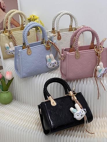 Çiyin çantası, Gucci