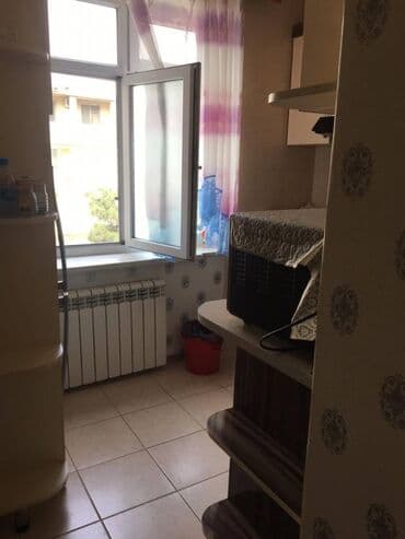 7 ci mikrorayon 1 otaqlı mənzil: Bakı, Əhmədli, 1 otaqlı, Köhnə tikili, m. Həzi Aslanov, 40 kv. m — 7