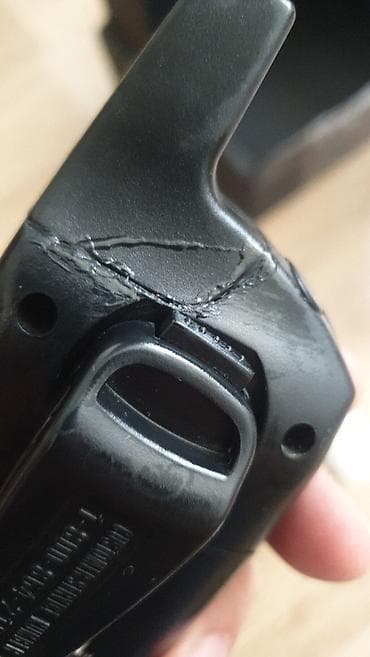 ucuz telfun: Ratsiya, 3KM tutur. Batareyka yoxdur. Qiymət sondur. 1 antennasında — 4