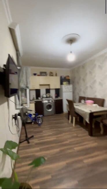 30 mine evler: 3 otaqlı, 70 kv. m, Orta təmir — 15