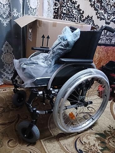 Təkərli arabə – rahat və funksional model - İri arxa təkərlər və ön