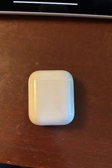 Комплектующие для ПК и ноутбуков: Apple AirPods 2 — orijinal şarj qabı və 2 ədəd qulaqlıq. Çox yaxşı — 3